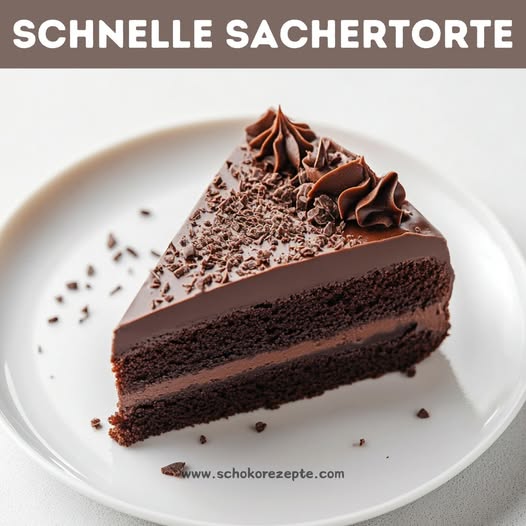 Köstliche schnelle Sachertorte mit Schokoladenglasur und Marillenmarmelade. Ein Klassiker der österreichischen Küche.